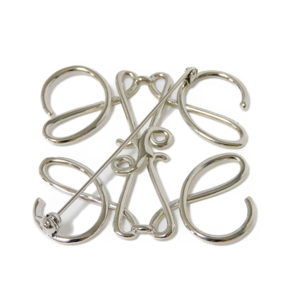 LOEWE Anagram Brooch, Brass, Silver, Windmill, Rotating, Metal, Palladium, - Picture 4 of 6